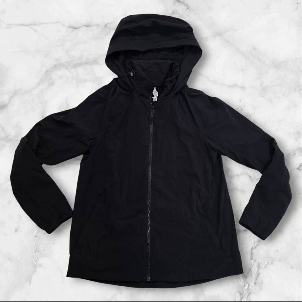 Lululemon Size 8 Lightweight Hooded Black Jacket